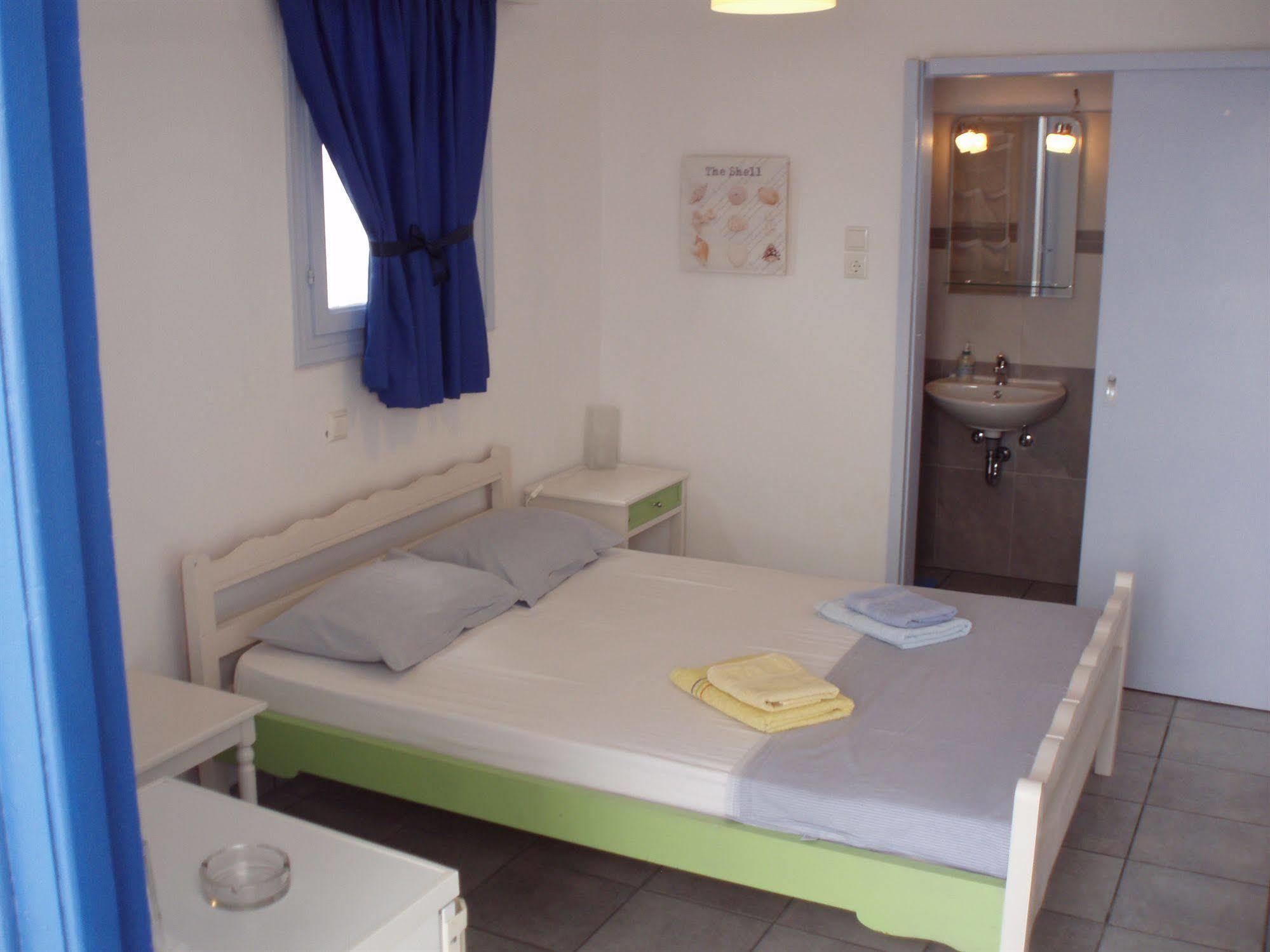 Hotel Katerina Писо Ливади Екстериор снимка